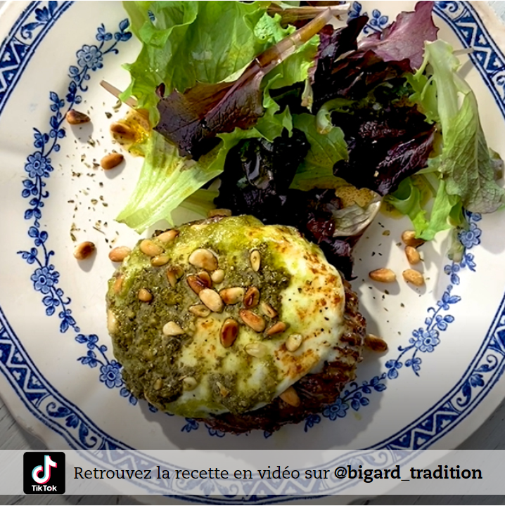 Steak haché gratiné mozza et pesto