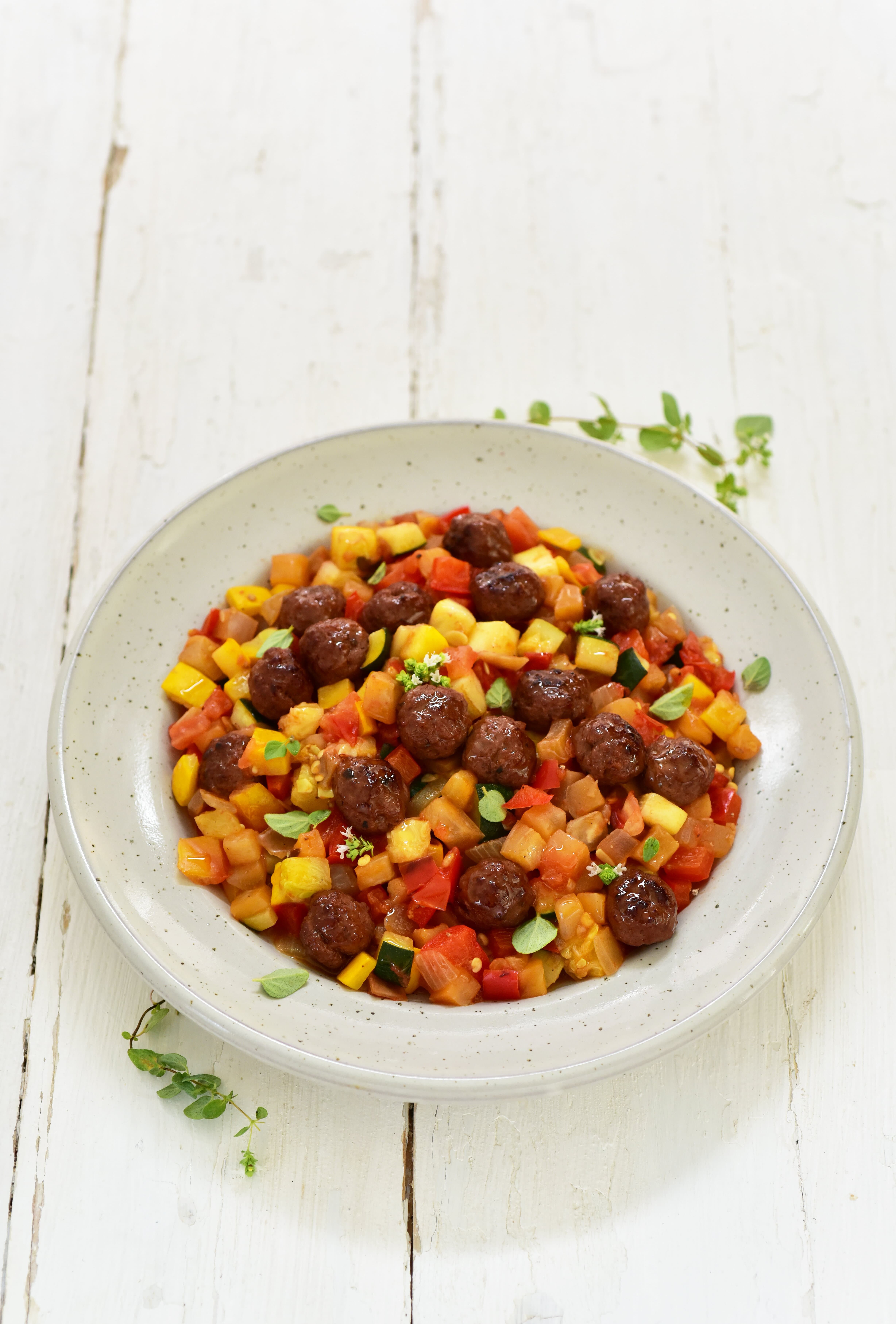 Billes de boeuf à la Méditerranéenne