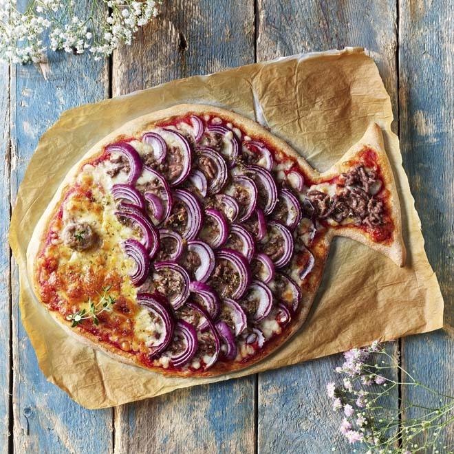 Pizza bœuf haché & oignons rouges