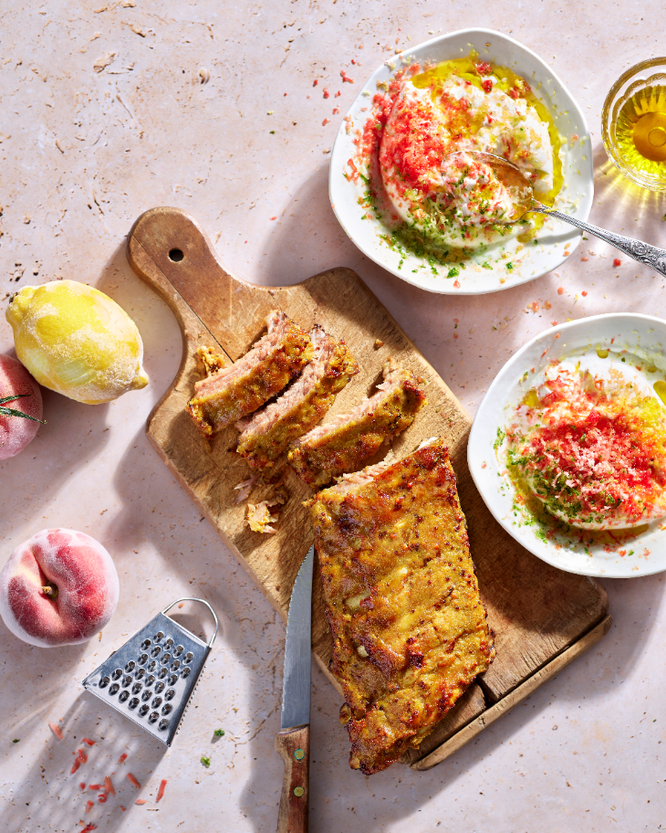 Poitrine de porc, pêche rôtie, burrata et basilic