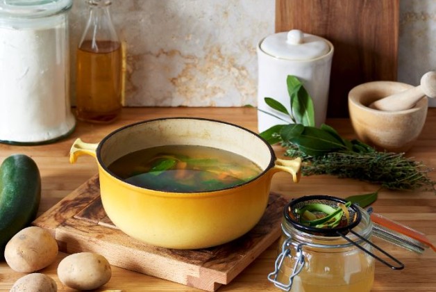 Bouillon d'épluchures de légumes